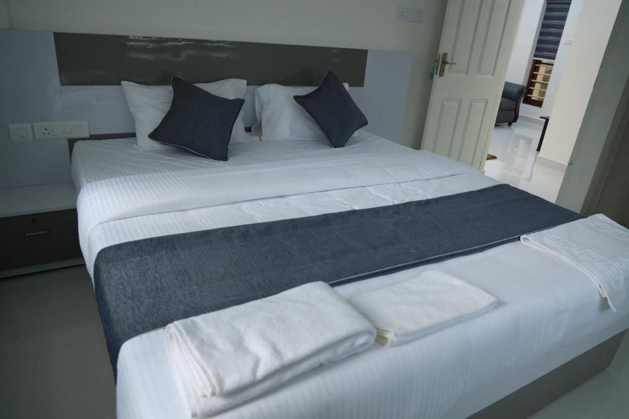 Yelza Hotel And Residence Alwaye Zewnętrze zdjęcie